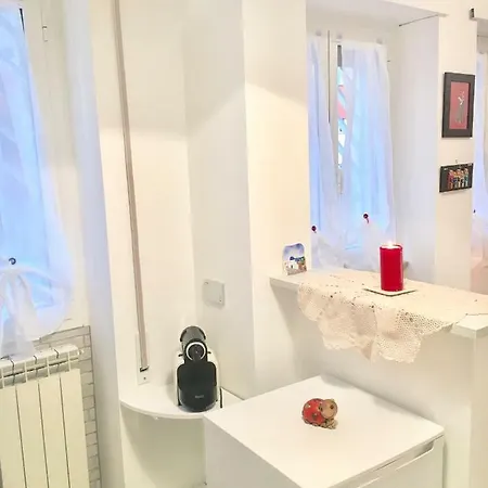Casetta Bianca Di Mimmi * Rom